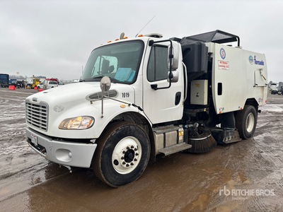 2017 Schwarze 17A7000215/A7 on 2017 Sweeper Truck