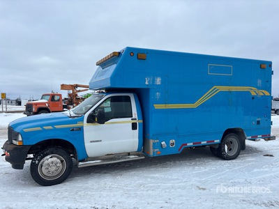 2003 Ford F-550 XL 4x2 Utility Truck