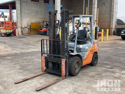 2012 Toyota 8FGU30 Pneumatic Tire 6000 lb Pneumatic Tire رافعة شوكية