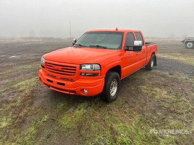 2006 GMC Sierra 2500 4x2 Crew Cab Pickup (Inoperable)