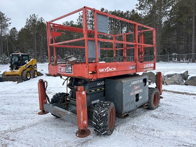 Skyjack SJ6826 RT Dual Fuel Podnośnik nożycowy