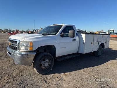 2014 Chevrolet Silverado 3500HD 4x4 Utility Truck