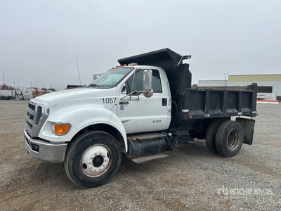 2011 Ford F-750 4x2 S/A Dump Truck