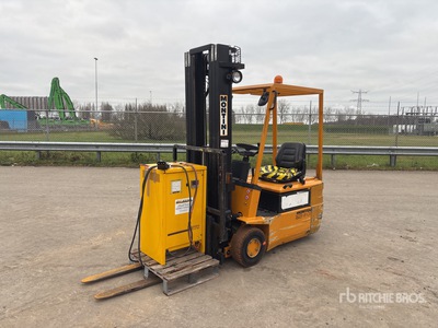 1997 Montini&C 1603HCE Reach Truck (Inoperable)