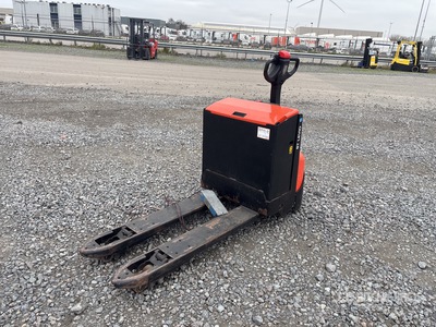 2015 BT LWE 180 Pallet Jack