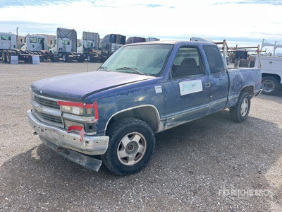 1995 Chevrolet C1500 4x4 Extended Cab Pickup (Inoperable)