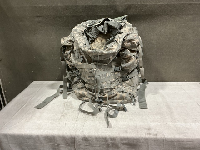 (35) Large Field Packs