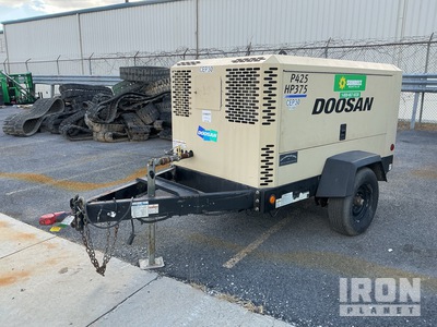 2013 Doosan P425/HP375WCU-T4I 375 cfm Mobile Compresseur à air