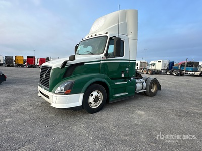 2014 Volvo VNL 4x2 تراكتور شاحنة (أحادي المحور)