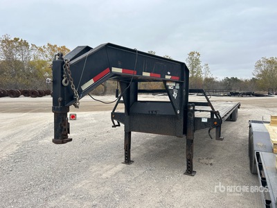 2014 Lone Star 40 ft T/A Gooseneck Plant Trailer