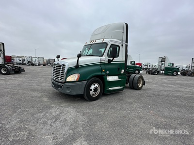 2017 Freightliner Cascadia 125 4x2 تراكتور شاحنة (أحادي المحور)