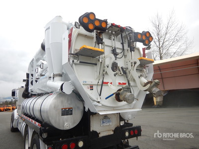 2016 Vactor 2100 PLUS on 2016 Peterbilt 365 6x4 Hydrovac Sewer Cleaner Truck