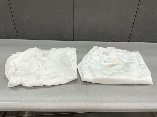 (41) Food Service Smocks