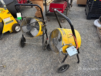 Quantity of (2) Raumheizer