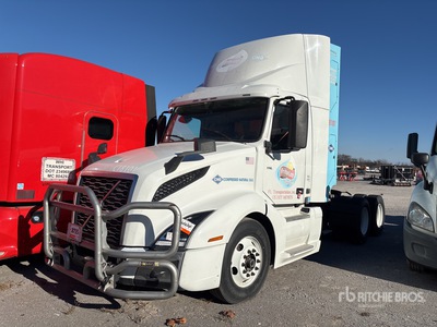 2019 Volvo VNL CNG 6x4 T/A Day Cab Truck Tractor (Inoperable)