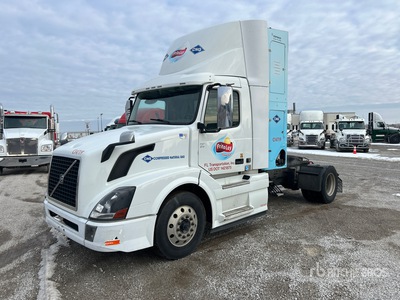 2016 Volvo VNL 4x2 S/A Day Cab Truck Tractor