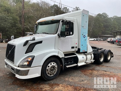 2015 Volvo VNL CNG 6x4 Tracteur routier