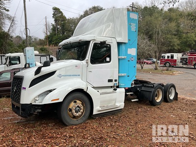 2020 Volvo VNL CNG 6x4 Tracteur routier (Inoperable)