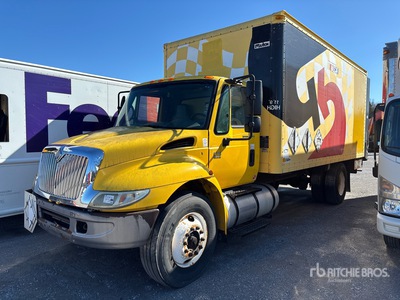 2006 International 4300 4x2 Van Truck