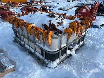 Quantity of Hooks and Chains