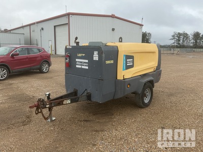 2017 Atlas Copco XATS 400 JD8FT4 400 cfm Mobile Compresor de aire