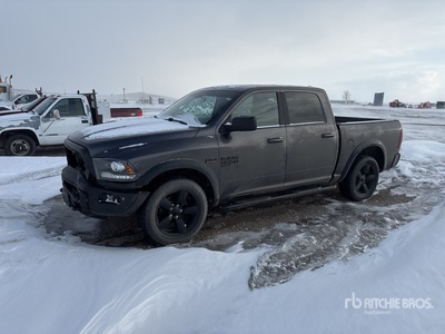 2019 Ram 1500 Classic 4x4 Crew Cab بيك اب (Inoperable)