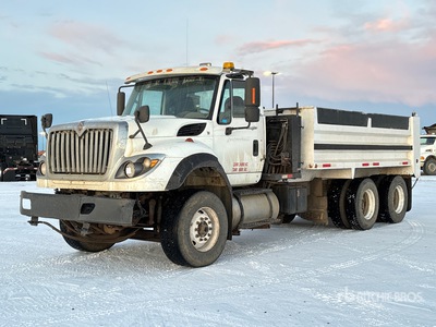 2012 International 7600 SBA 6x4 T / A-kiepwagen