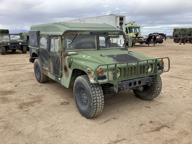 AM General M1097R1 HMMWV 4 Door Hard Top w/Helmet Top
