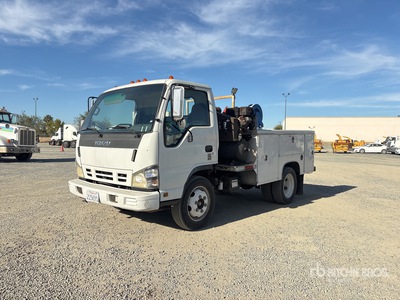 2007 Isuzu NQR 4x2 Service Truck