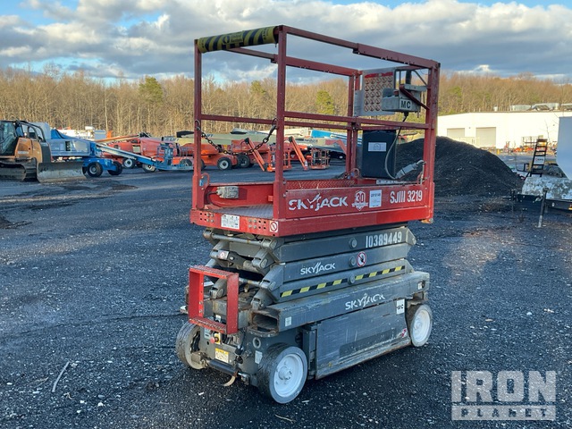 ELEVADOR TIJERA SKYJACK SJIII3219