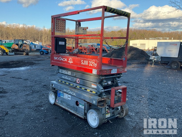 ELEVADOR TIJERA SKYJACK SJIII3219