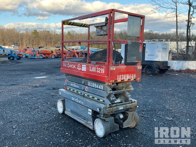 ELEVADOR TIJERA SKYJACK SJIII3219