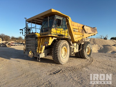 2011 Komatsu HD465-7E0 Dumper Rígido