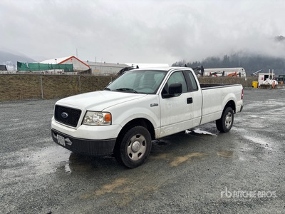 2006 Ford F-150 XL 4x2 Pickup