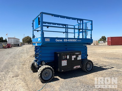2016 Genie GS-4069DC Electric Scissor Lift