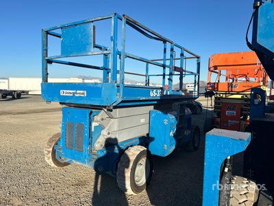 2012 Genie GS-3384 RT 4x4 Dual Fuel Scissor Lift