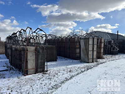 Quantity of مجسمات اسمنت