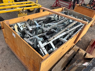 Quantity of Slab Grabbers ورش و مخازن متنوعة