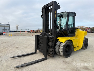 Hyster H210HD2 11900 lb Cushion Tire Heftruck