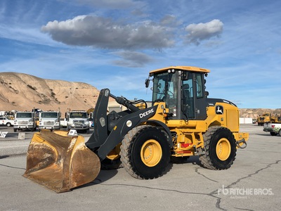 2019 John Deere 544L جرافة