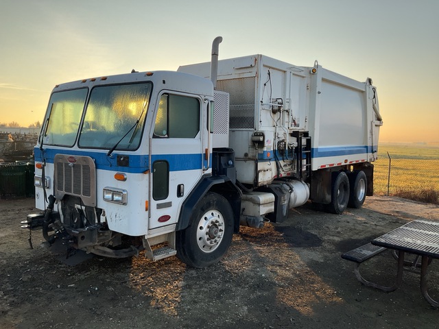 2014 Peterbilt COE 320 6x4 Waste Collection Truck