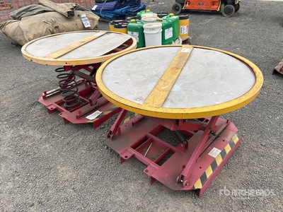 Quantity of (2) Liftex TR2134 Spring Pallet Elevator Altro materiale