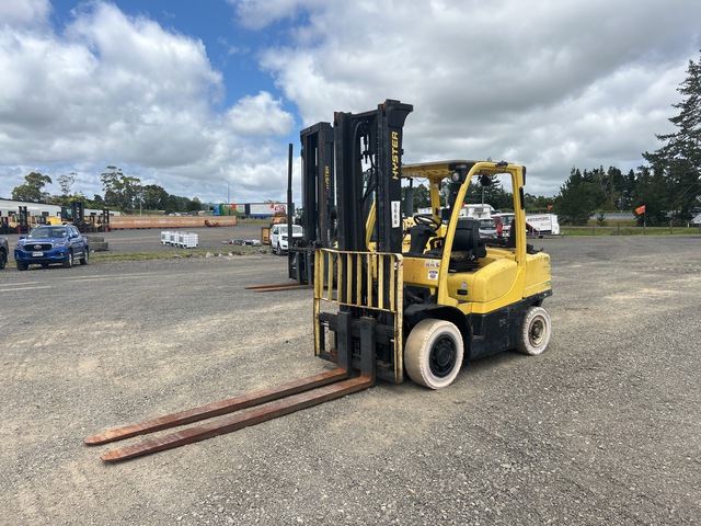 2011 Hyster H4.0FT5 Forklift