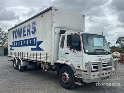 2010 Mitsubishi Fuso Fighter FN600 6x2 Planen-Lkw
