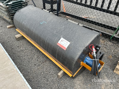 2025 GIYI GY-BS72 1830 mm Skid Steer Sweeper (Unused)