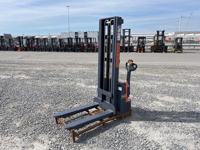 2025 STARVOX CDD15 1500 kg PALLET Elektro-Hochhubwagen (Unused)