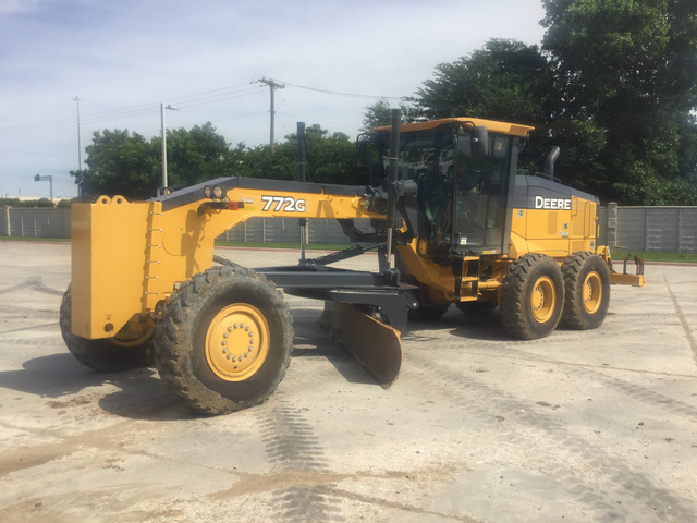 2015 John Deere 772G Motor Grader