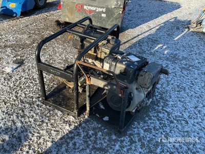 Quantity of (2) VTUFF Lavadora de presión