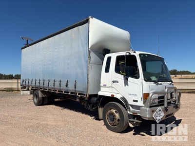 2007 Mitsubishi Fuso FM600 4x2 Ciężarówki - firanka