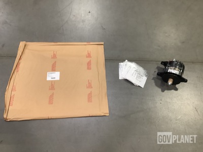 (4) Gaskets, (4) Alternators, (913) Flat Washers & Assorted Items